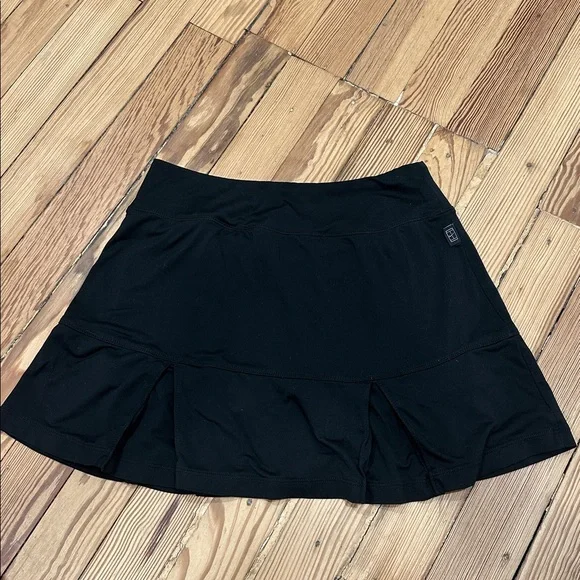 Nike Women's Mini Skirt in Black - Picture 3 of 4
